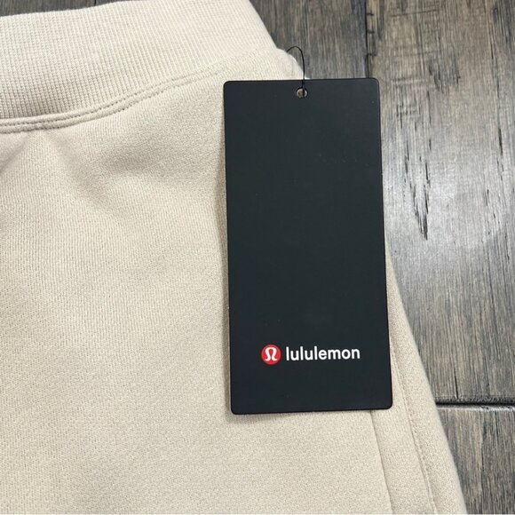 Lululemon NWT Steady State Short 7" Mojave Tan - Picture 5 of 9
